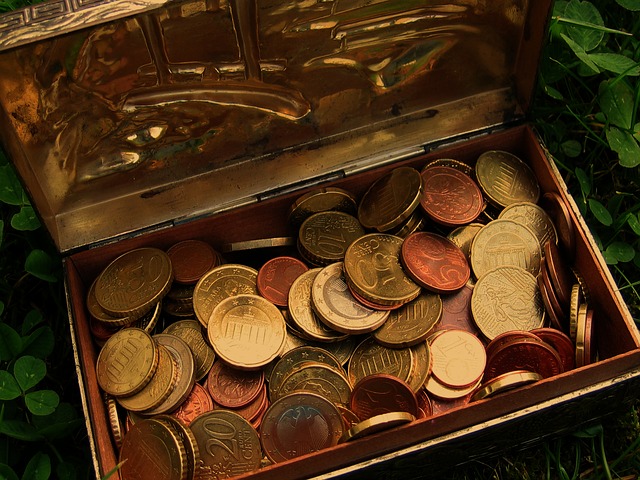 gold ira vs roth ira